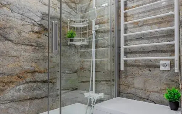 Na Yasnogorskoy 16/2k6 Apartment