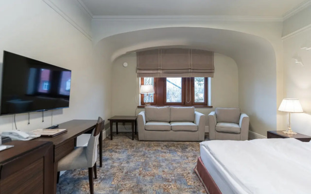 Chajka Hotel