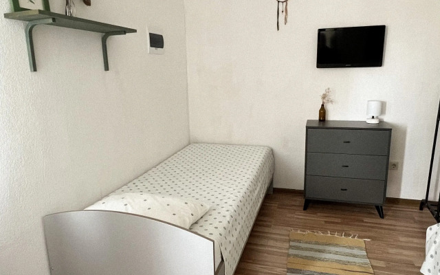 Shanti Guest House