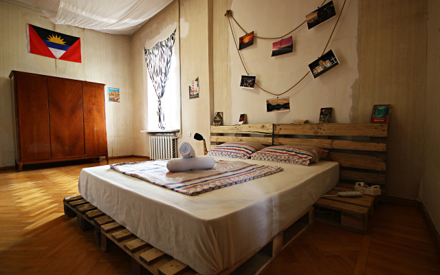 Dingo Backpackers Hostel