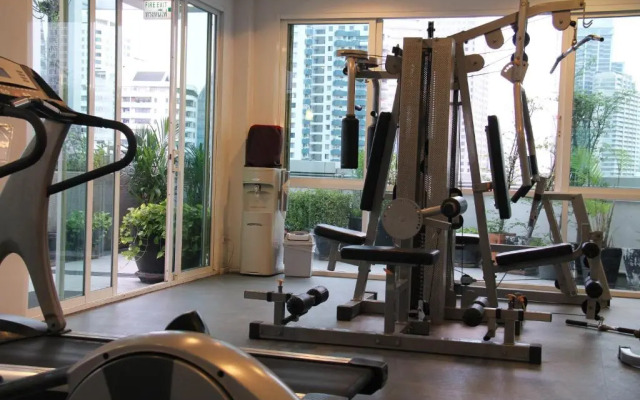 FuramaXclusive Asoke Hotel