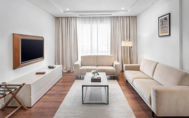 Landmark Suites Hotel