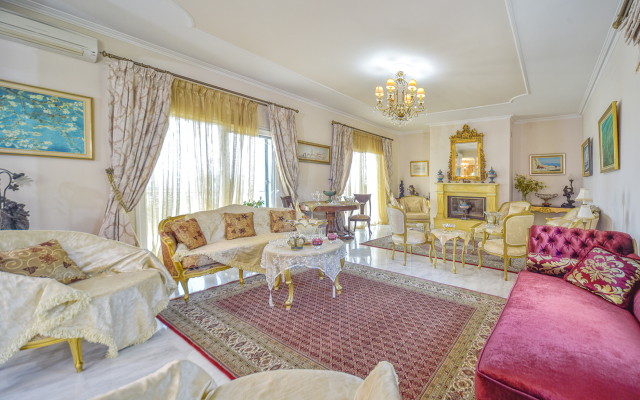 Ellania Villa
