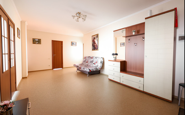 Апартаменты на Ерошевского 18