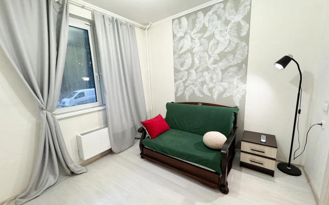 S zaseleniem 24/7 luchshiy servis posutochno 50 Flat