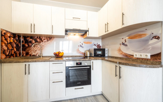 Апартаменты Комфортные двухкомнатные возле ТРЦ Планета 1