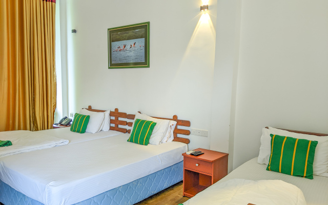 Golden Wild Yala Hotel