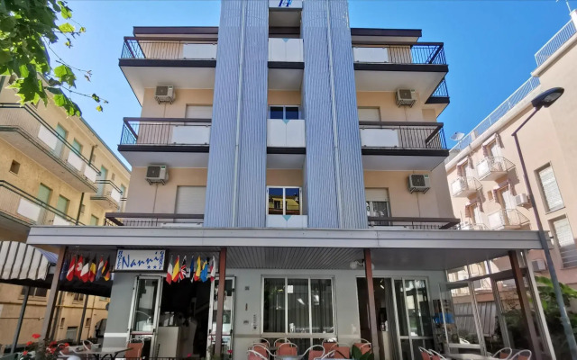 Отель Nanni Garni