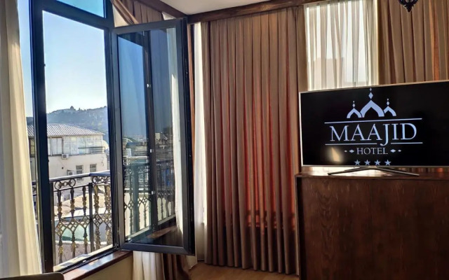 Maajid Hotel & Restaurant
