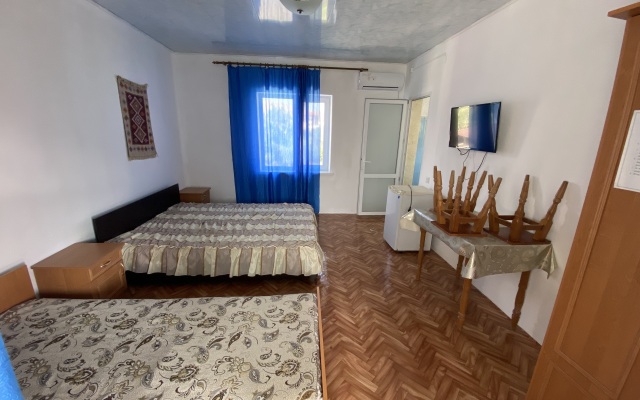 Taraktash Guest house