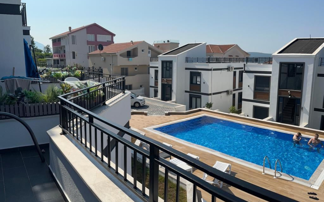 Tivat Terrace Suites Apartments