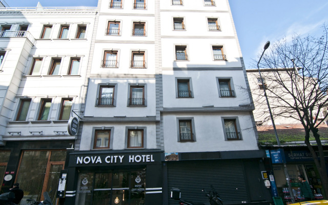 Nova City Hotel