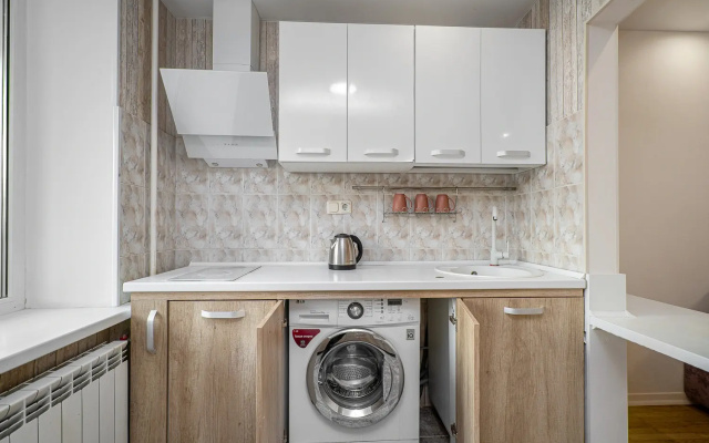Apartamenty Ladgorna cetyrehkomnatnye  vozle TC Galerea