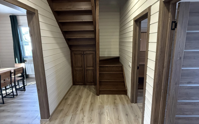 Частный Дом на Шкиперской 8