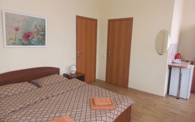 Отель Омега-4