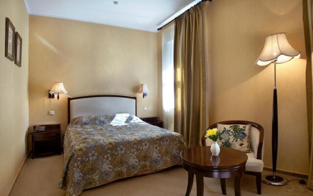 Отель Гринвей