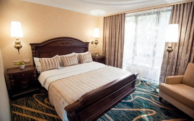 Kazzhol Hotel
