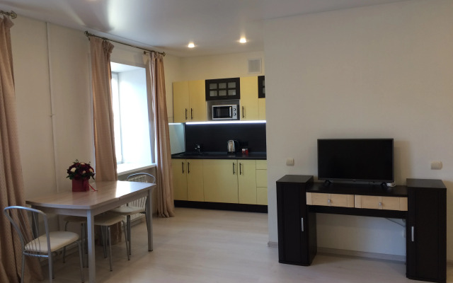Komsomol'skaya - u Kremlya 4 Fl Apartment