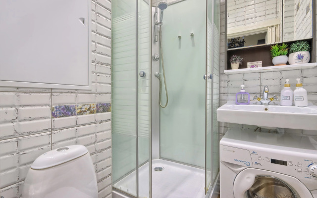 MyhomeYourhome Na Pulkovskoy D1 K2 Apartments