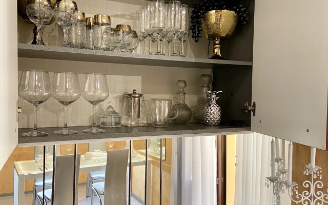 Bolshaya Dvukhkomnatnaya Na Lenina 18 Flat
