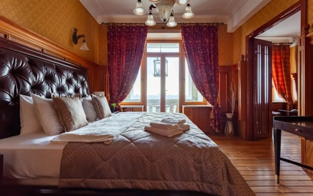 Apartamenty  Roskoshnye s Balkonom i Vidom na Kreml'