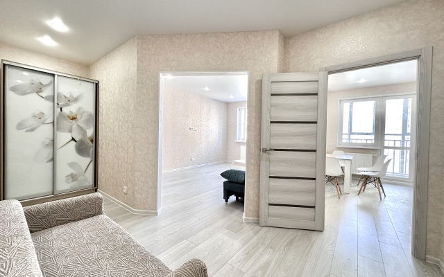 Lyuks 1-komnatnye Ryadom S Rivyeroy Apartments