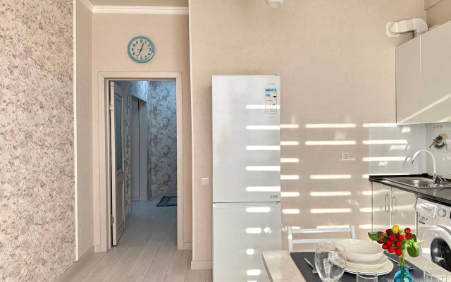 Uyutny Apartament v Bishkeke na Molodoy Gvardii 94 Flat