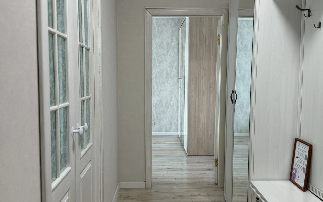 Na Shakhterov 74 Flat