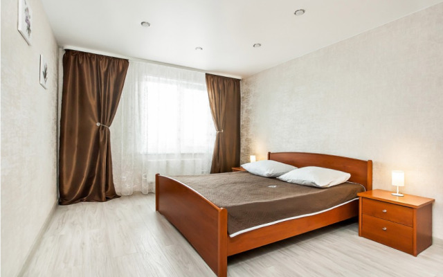 Dvukhkomnatnaya Revolyutsionnaya 13a Flat