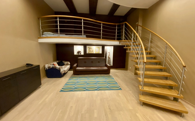 Trekhkomnatnye U Griffonov Apartments