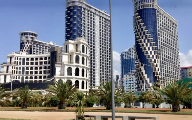 Orbi Sea Tower Apartments