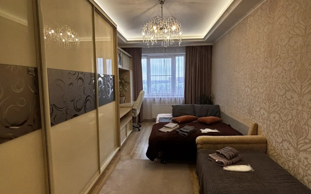 Квартира 1 комн. с видом на город у метро ул. Дыбенко и парком Есенина