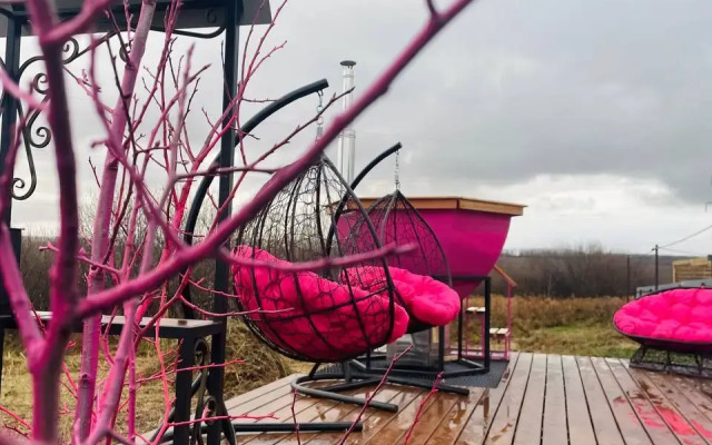 Domik Dlya Semyi Ili Kompanii Druzey Glamping