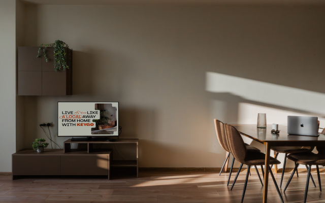 KeyGo #0047, 1 Bedroom, Next To English Park Apartments