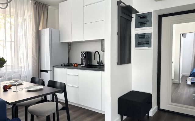 U metro Akadem Flat
