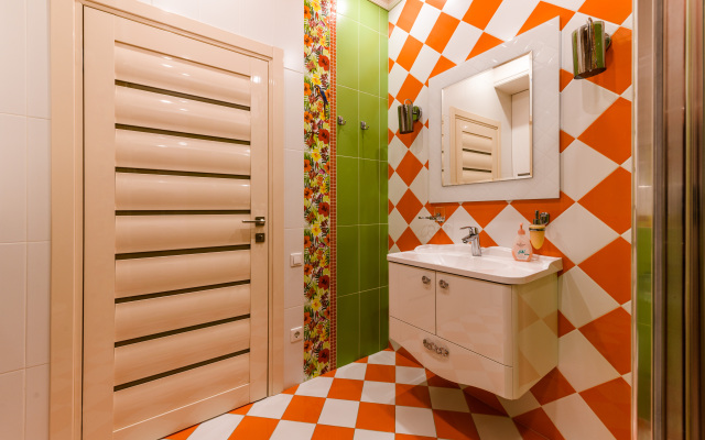 Oplot - Semejnye s balkonom 6 Apartments