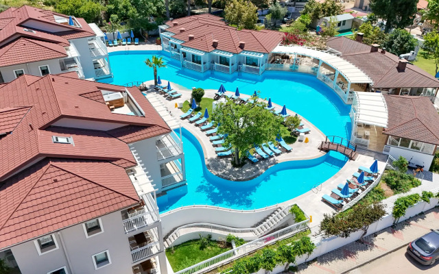 Mozaik Swim Up Hotel