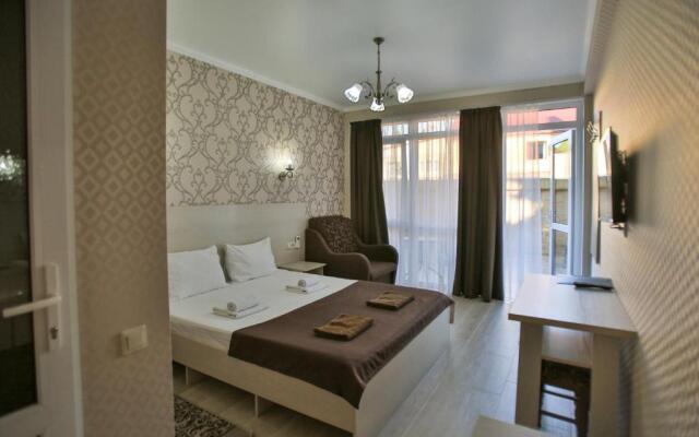 Dana Hotel