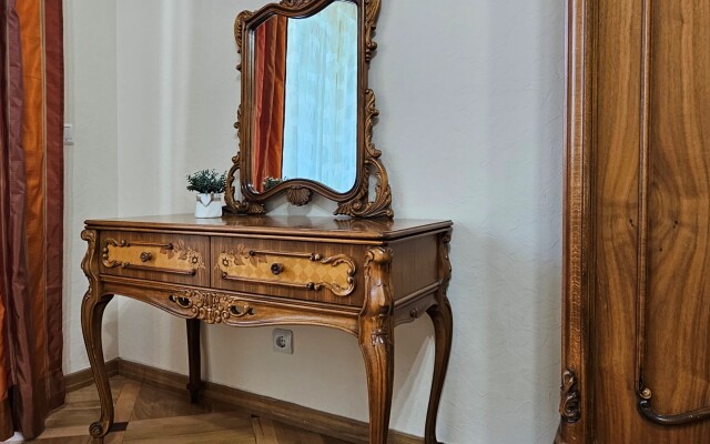 Dobry Dom ryadom s Tsvetnym Bulvarom Apartments