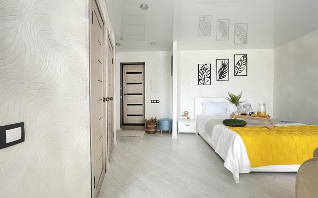 Tropicheskaya Studiya Apartments