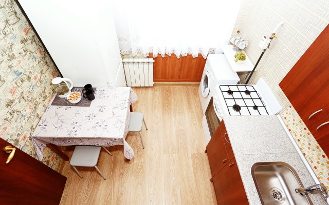 VGOSTIOMSK Standard Tri Razdelnyh Spalnyh Apartments