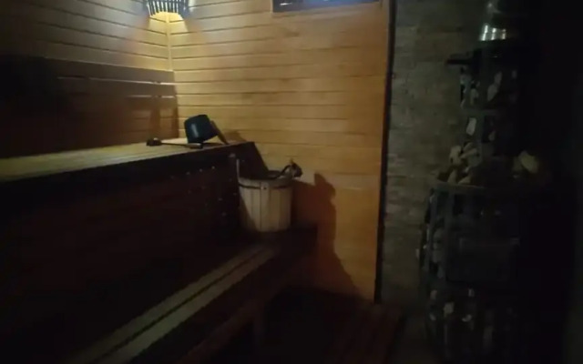 Banya V Tsentre Tyumeni Private House