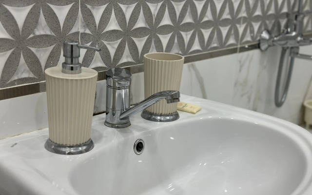 Apartments ''Elenika'' U Morya V Tsentre Goroda u Akvaparka