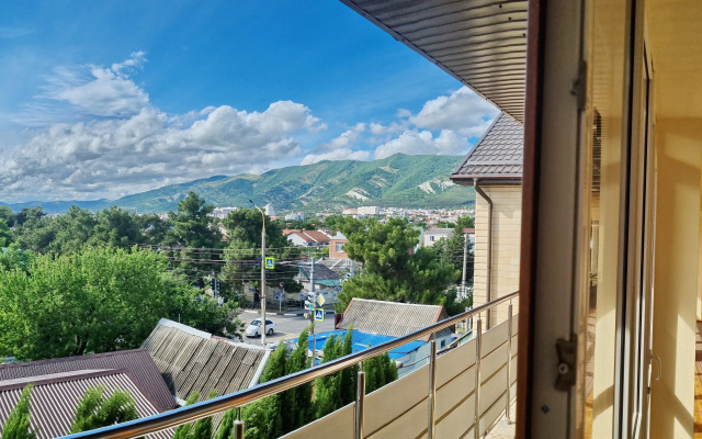 Kiparis Hotel