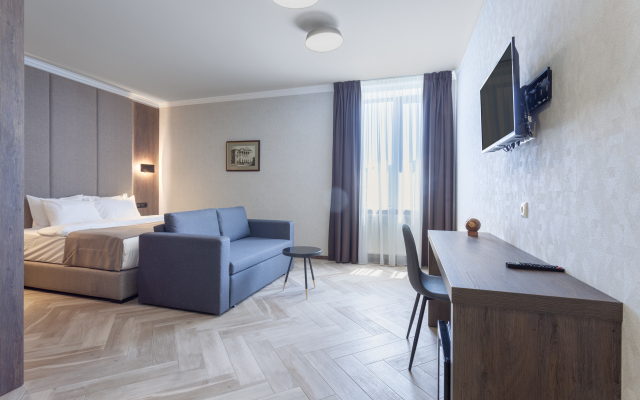 Old Wall Hotel