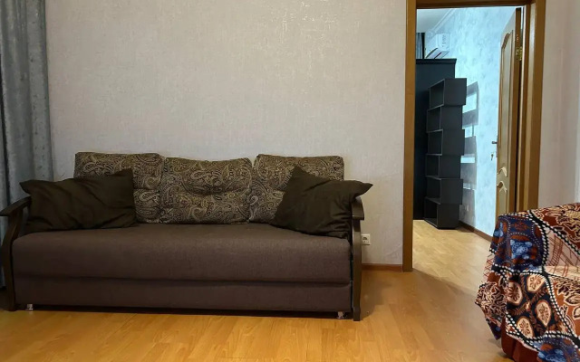 Trekhkomnatnaya S Pryamym Vidom Na More Flat