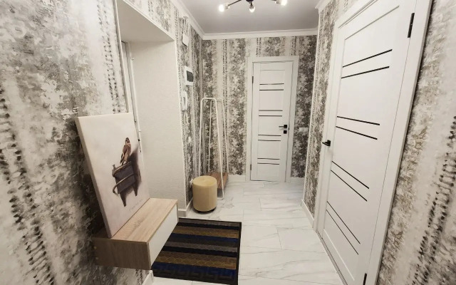 Odnokomnatnaya Provans S Vidom Na Gory S Balkona Flat