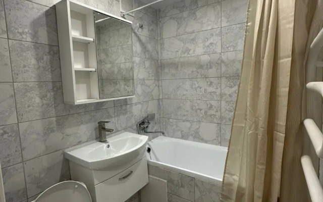 Dvukhkomnatnaya V Tsentre Goroda Flat