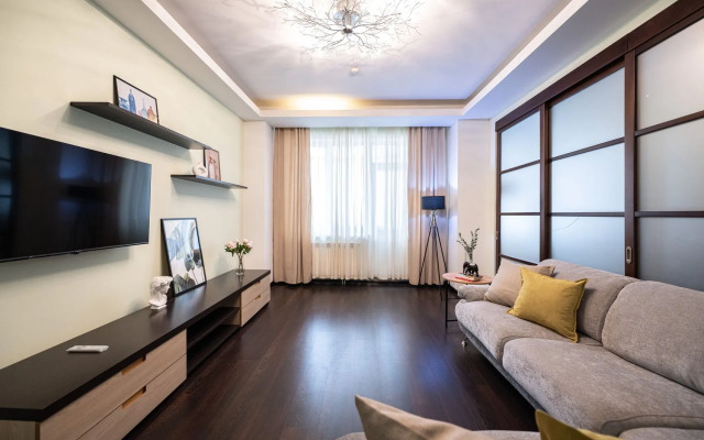Pyat Zvyozd Bolshaya S Konditsionerami I Kaminom Apartment