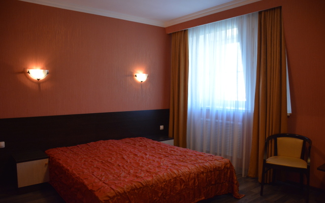 Atrium Hotel